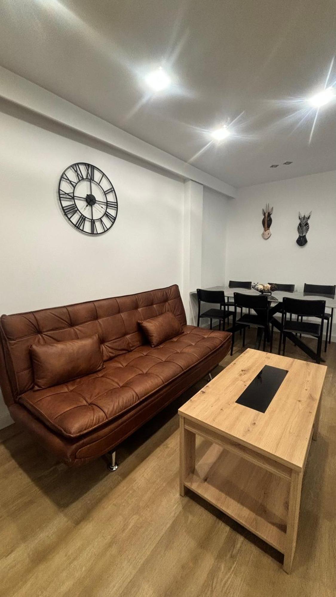 Santa Lucia Appartement Zaragoza Buitenkant foto